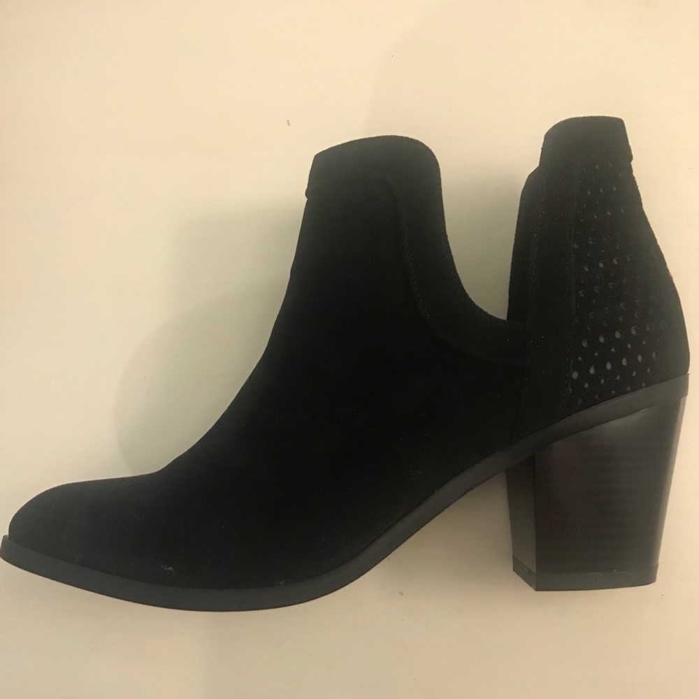 Suede booties with perforated back detail